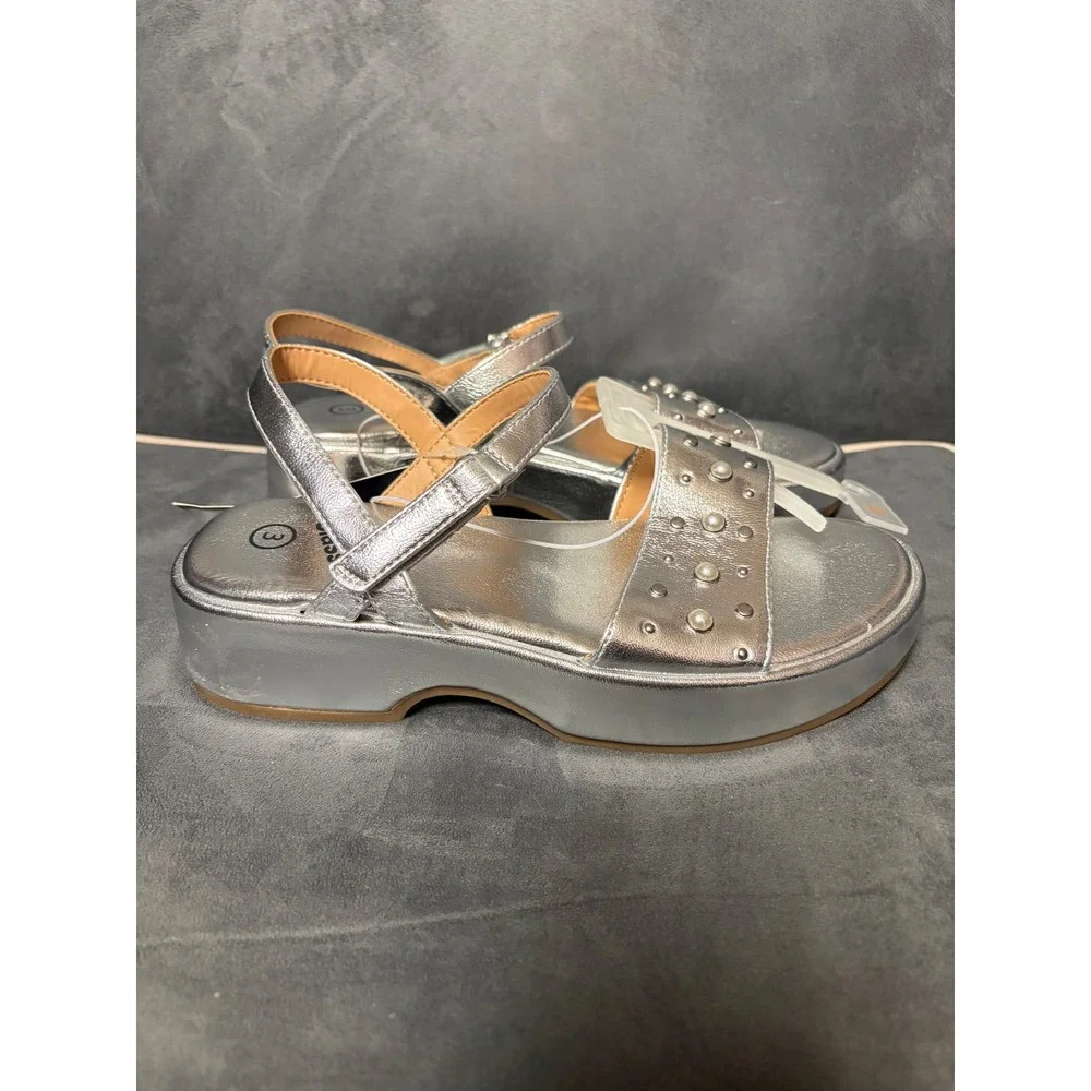 Art Class Liana Silver Metallic Studded Pearl Platform Sandals Girls Size 3 NEW